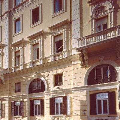 Hotell Embassy 3*