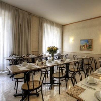 Hotell Embassy 3*